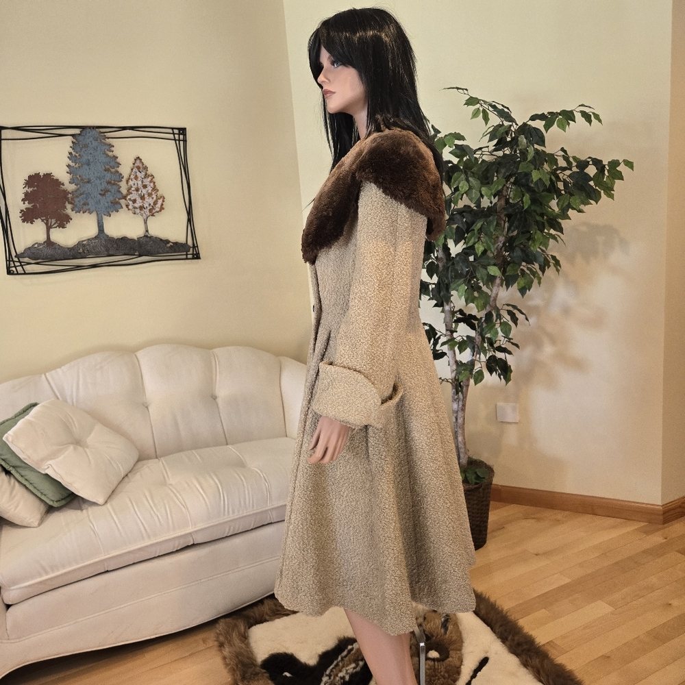 Vintage 1940's 1950's Women's Tan Boucle Forstman… - image 1